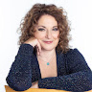 Meet your Posher, Deborah